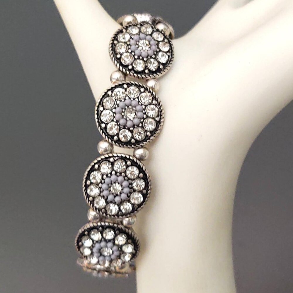 Silver stretch bracelet with pale gray and cz beads